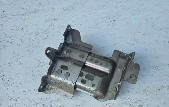 Nissan Qashqai Battery bracket MOCOWANIEJ11