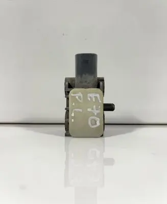 BMW X5 E70 Airbag deployment crash/impact sensor 9152262 501762 000658