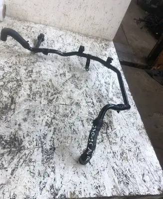 Audi A4 S4 B9 Coolant pipe/hose 04l122157