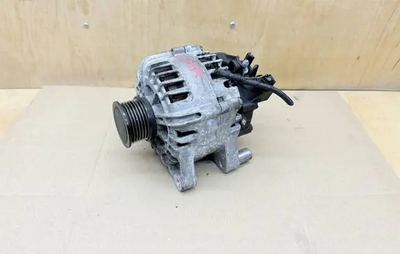 Ford C-MAX II Generator/alternator AV6N10300MD FG15T074 2114094138