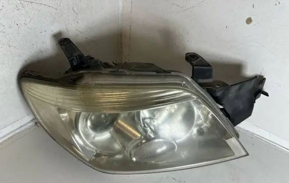 Mitsubishi Outlander Headlight/headlamp