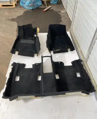 Mercedes-Benz C W205 Interior carpet 