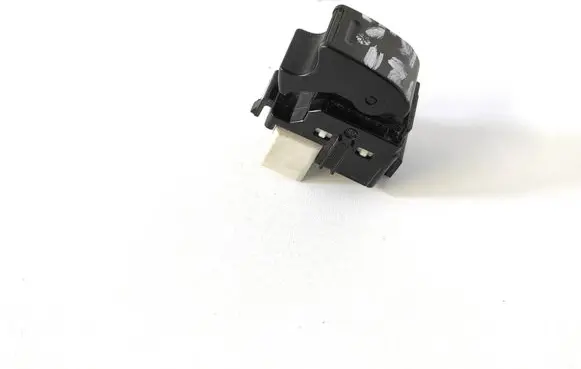 Toyota RAV 4 (XA20) Electric window control switch 84810-12080