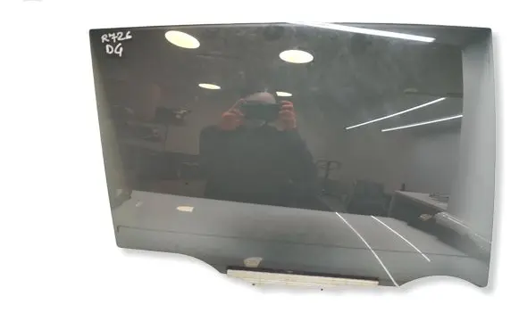Toyota RAV 4 (XA40) Rear door window glass 43R007953 DOT20M2L3SAS3