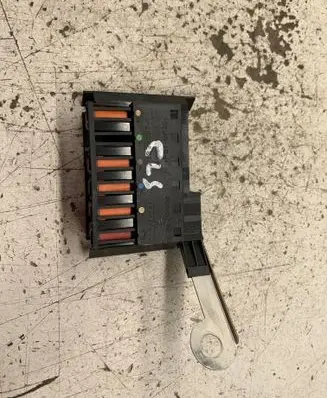 Mercedes-Benz CLS C219 Fuse module 13948371 13948381