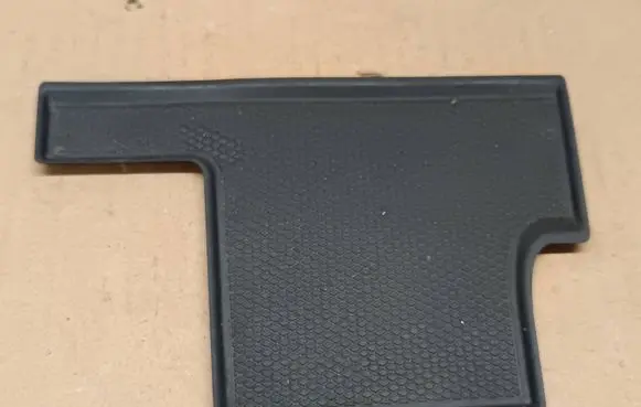 Mercedes-Benz CLS C219 Glove box pad A2116830051
