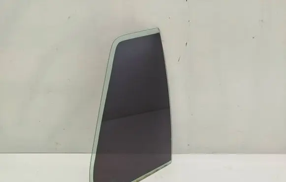 Volkswagen Golf IV Rear side window 1J6845216A