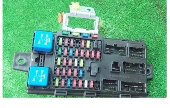 Hyundai Santa Fe Fuse module 9540026511