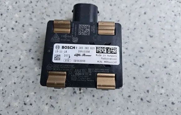 Alfa Romeo Stelvio Distronic sensor radar 50563998