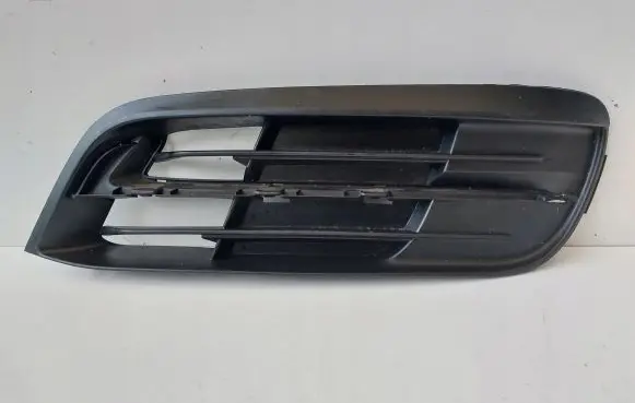 BMW 5 F10 F11 Front bumper lower grill 7331733