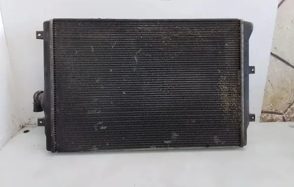 Audi A3 S3 8P Coolant radiator 1K0121251N