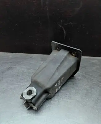 Jaguar XJ X300 Front bumper mounting bracket 