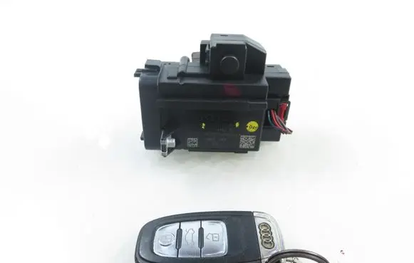 Audi A5 8T 8F Ignition lock 8K0909131A