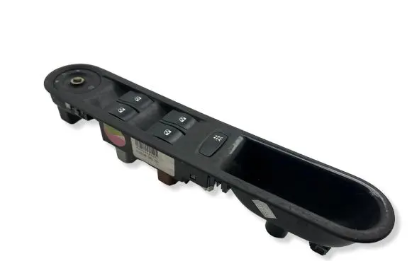 Renault Espace IV Electric window control switch 8200328425