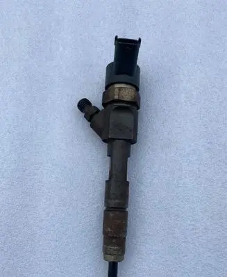 Nissan Primera Fuel injector 8200100272