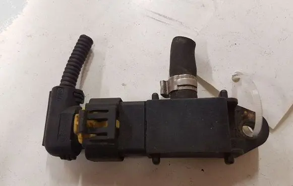 Opel Corsa D Exhaust gas pressure sensor 28403014003 55566186