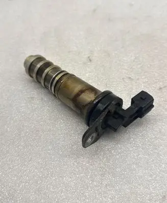 BMW X6 E71 Camshaft vanos timing valve 7561265