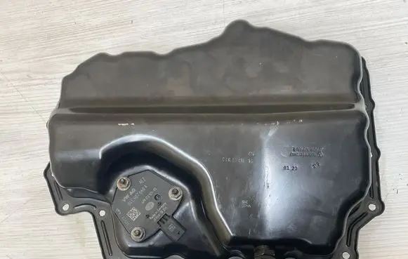 Skoda Kodiaq Oil level sensor 04C907660A
