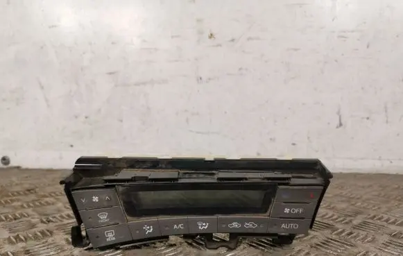 Toyota Prius (XW30) Climate control unit 75D725