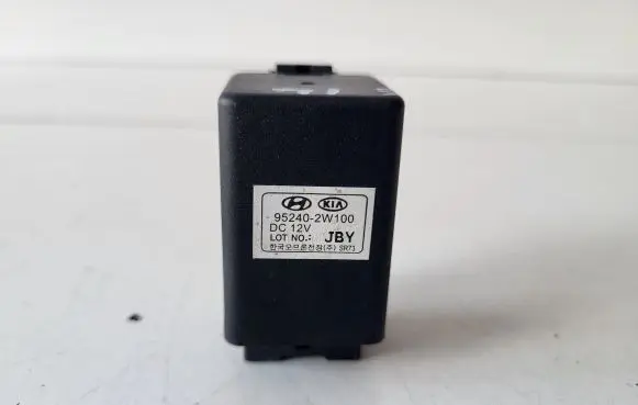 Hyundai Santa Fe Other relay 952402W100