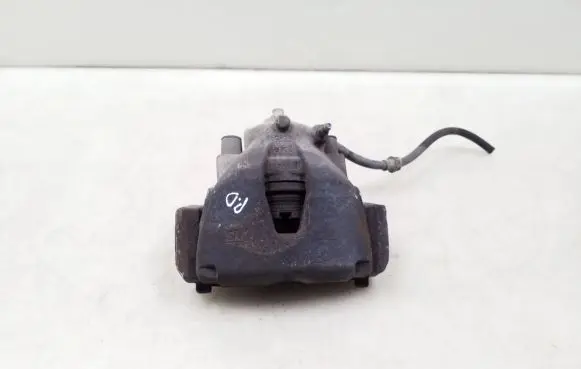 Opel Zafira B Front brake caliper