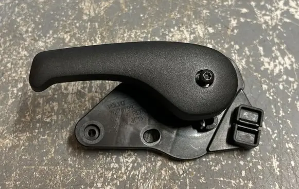 Volvo V40 Engine bonnet (hood) release handle 31278799