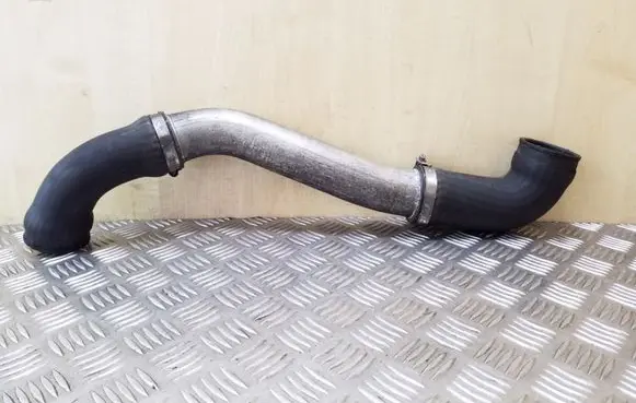BMW 5 E39 Intercooler hose/pipe 11612247903 11612247967