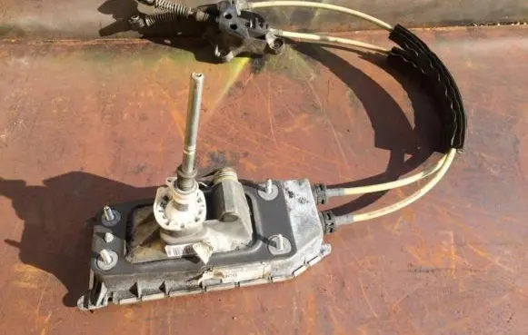 Volkswagen Cross Polo Gear shift cable linkage 6q0711265al