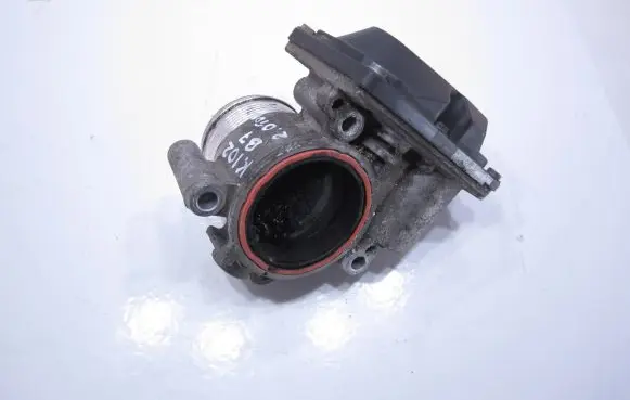 Volkswagen PASSAT B7 Electric throttle body valve 03L128063T A2C83076400