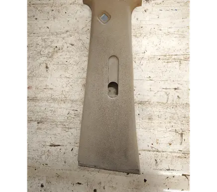 Nissan Terrano (B) pillar trim (top) 769140F600 M5435
