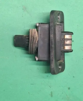 Volkswagen Caddy Sliding door contact joint 2K0907438