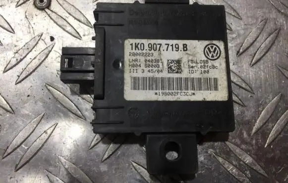 Audi A3 S3 8P Other control units/modules 1k0907719b 28002223