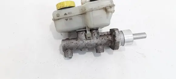 Skoda Fabia Mk1 (6Y) Master brake cylinder