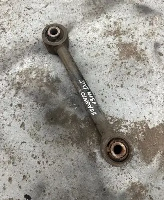 Rear control arm