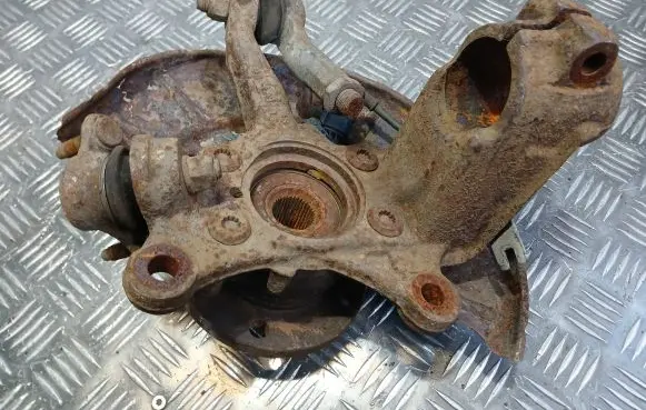 Volkswagen Golf V Front wheel hub spindle knuckle