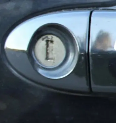 BMW 5 E60 E61 Front door lock (next to the handle) 