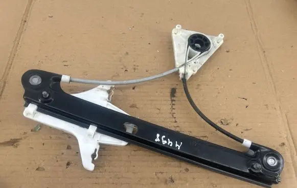 Volkswagen Polo V 6R Front door electric window regulator