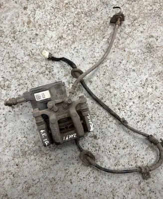 KIA Sportage Rear brake caliper 58210D7710