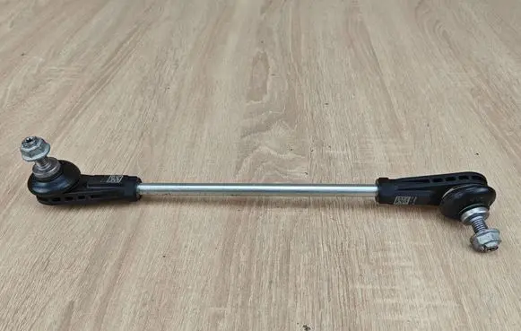BMW 4 G22 G23 G24 G26 Front anti-roll bar/stabilizer link 6893360