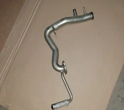 Volvo XC60 Engine coolant pipe/hose