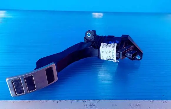 Ford Focus Accelerator throttle pedal JX619F836E C95YE JX619F836EC