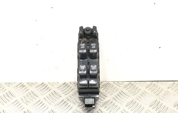 Volvo V70 Electric window control switch 30658146