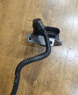 BMW 5 E60 E61 Glow plug pre-heat relay 2502193 0320