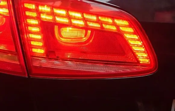 Volkswagen PASSAT B7 Rear/tail lights IMPRK1523567