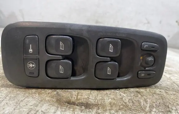 Volvo XC70 Electric window control switch 09193383