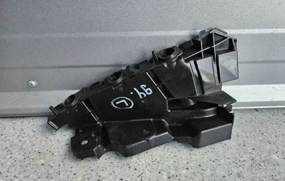Porsche Cayenne (9Y0 9Y3) Front bumper mounting bracket 9Y0807049