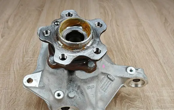 BMW X4 G02 Front wheel hub spindle knuckle 6882598