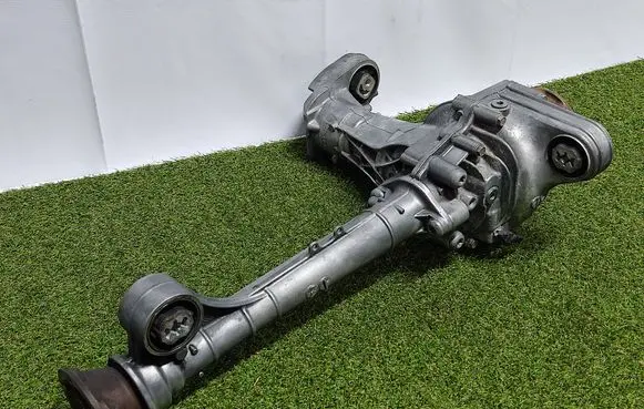 Volkswagen Touareg II Front differential 0BM409505M AGT