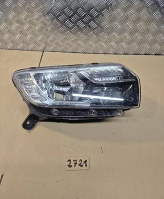 Renault Sandero II Headlight/headlamp 260100697R