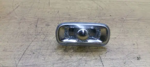 Audi A6 S6 C6 4F Front fender indicator light 8E0949127